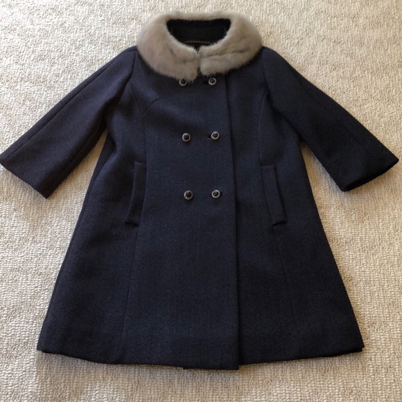 Vintage Jackets & Blazers - Vintage coat with fur collar